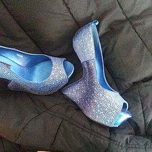 Blue heels from shoes republica LA size 7